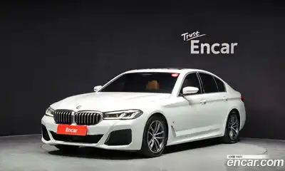 BMW 5-Series, 2022