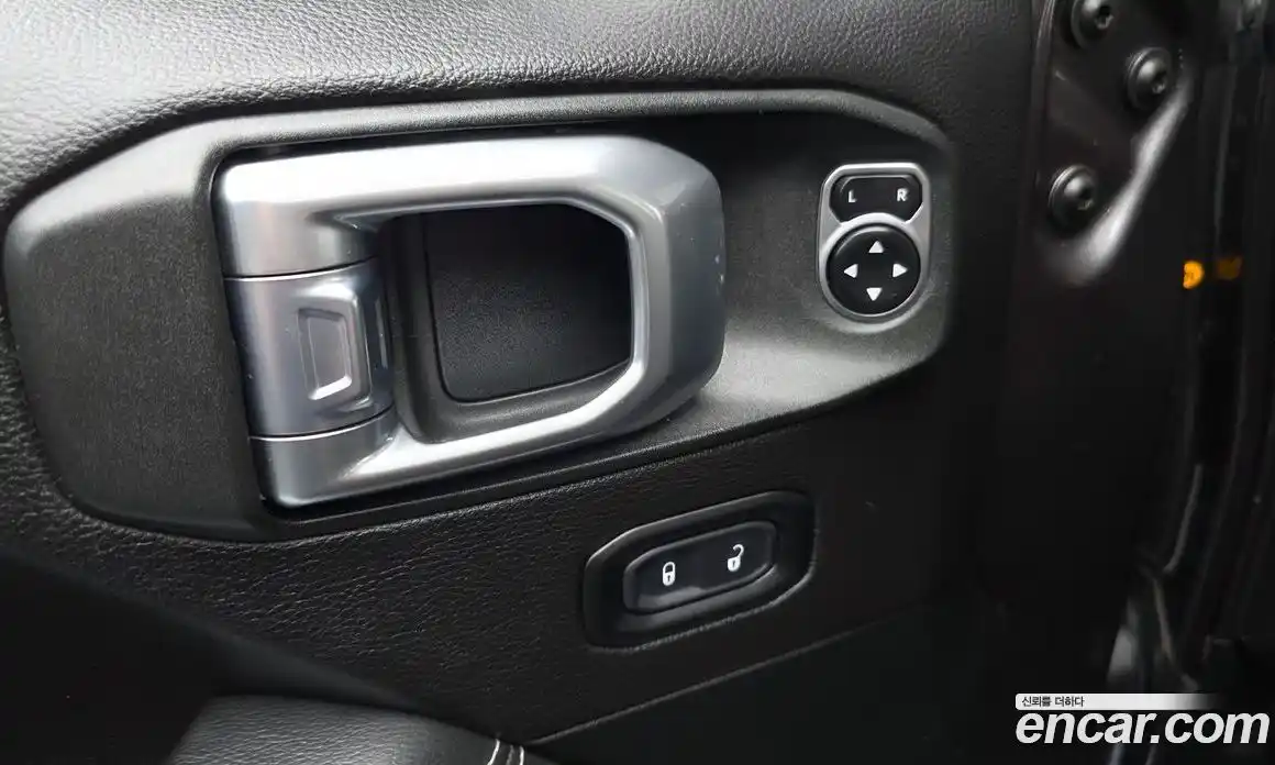 Jeep Wrangler 2019 2.0 гидро в Москве № 169872, фото 18