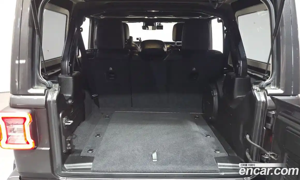 Jeep Wrangler 2019 2.0 гидро в Москве № 169872, фото 19