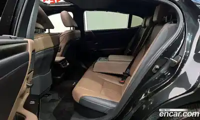 Lexus ES 2023 2.5 гидро в Москве № 198719, миниатюра 12