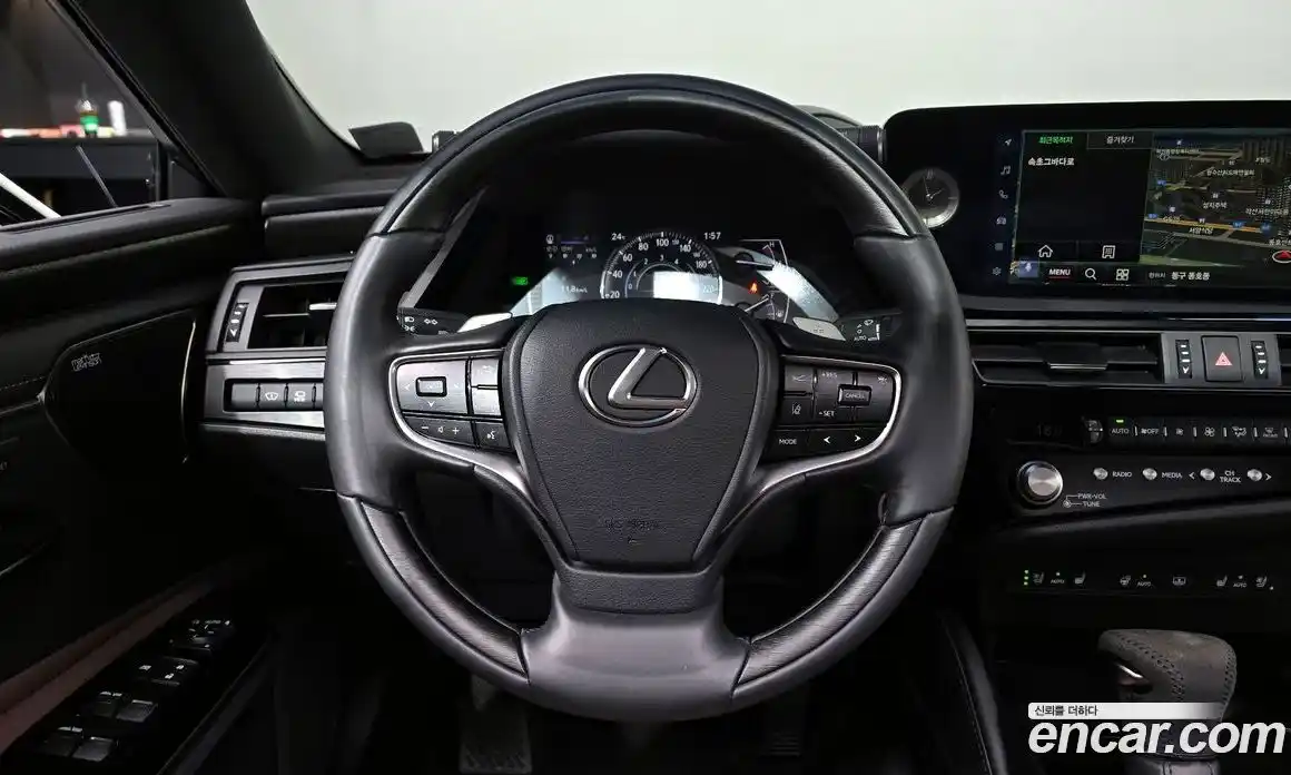 Lexus ES 2023 2.5 гидро в Москве № 198719, фото 13