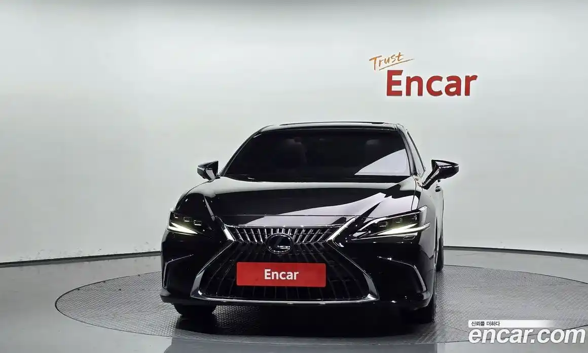 Lexus ES 2023 2.5 гидро в Москве № 198719, фото 3