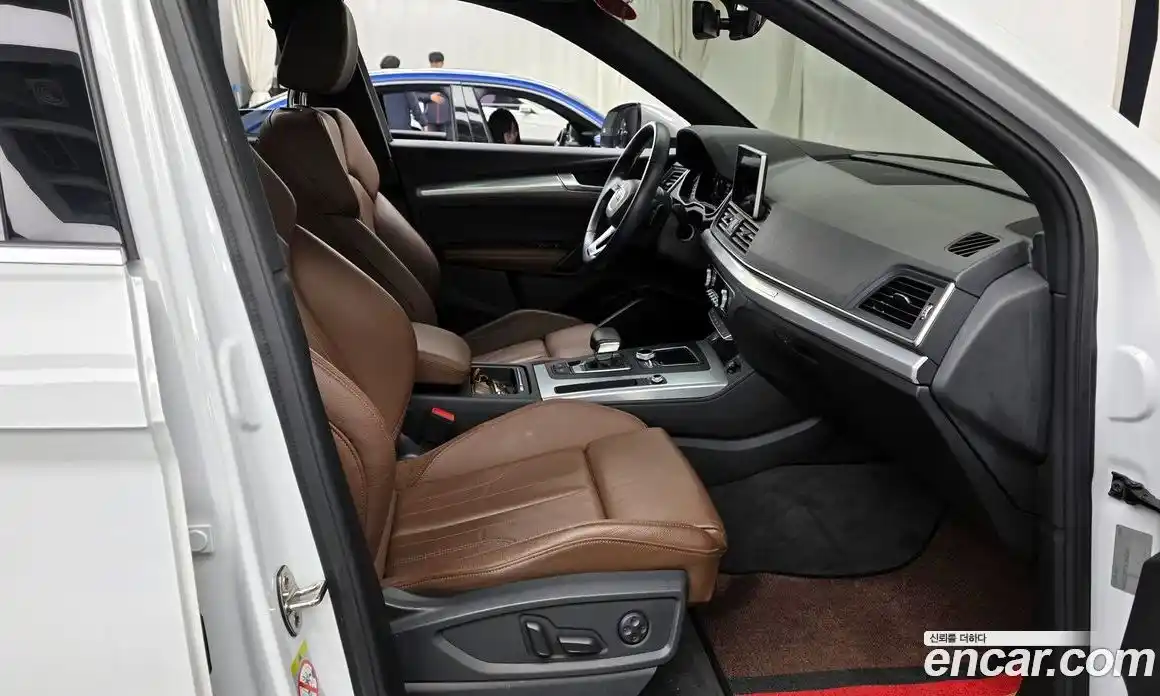 Audi Q5 2020 2.0 гидро в Москве № 210390, фото 11
