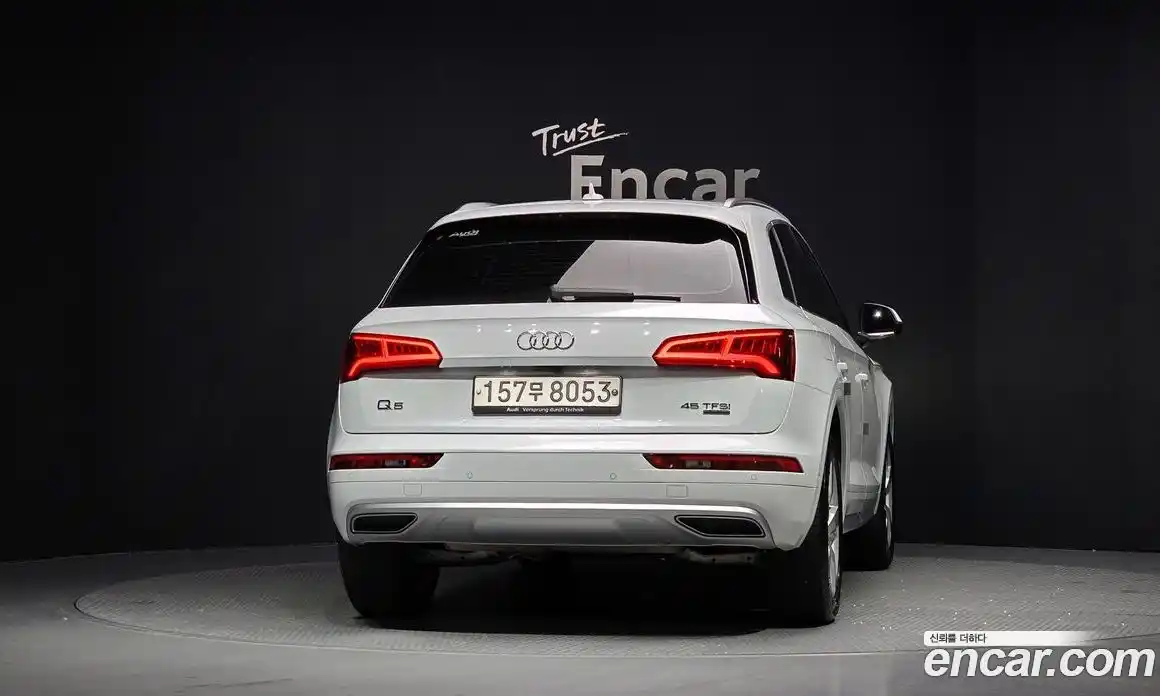 Audi Q5 2020 2.0 гидро в Москве № 210390, фото 4