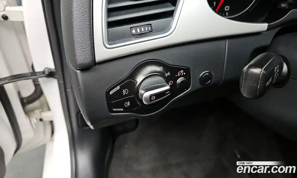 Audi A4 2010 2.0 гидро в Москве № 212537, фото 18