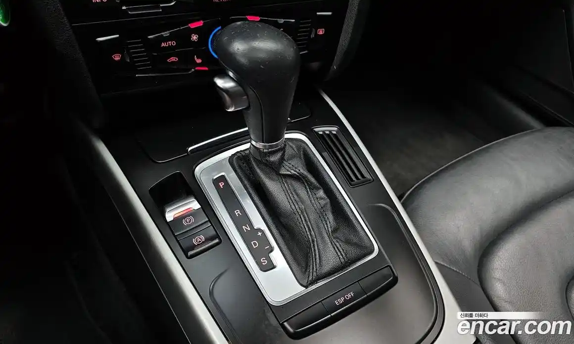 Audi A4 2010 2.0 гидро в Москве № 212537, фото 9