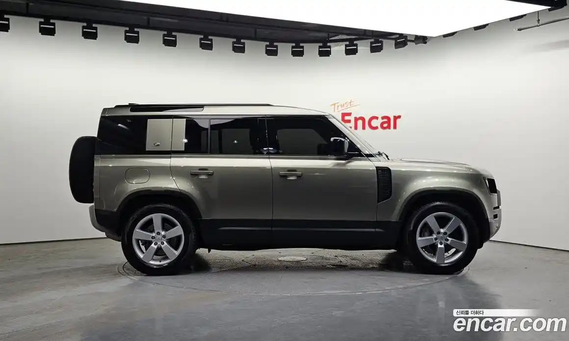 Land Rover Defender 2022 3.0 гидро в Москве № 213463, фото 6