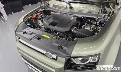 Land Rover Defender 2022 3.0 гидро в Москве № 213463, миниатюра 10