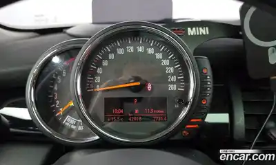Mini Cooper 2017 1.5 гидро в Москве № 214276, миниатюра 8