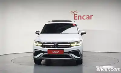 Volkswagen Tiguan 2022 2.0 гидро в Москве № 214965, миниатюра 2