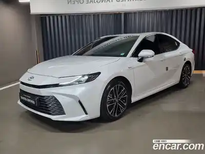 Toyota Camry, 2025
