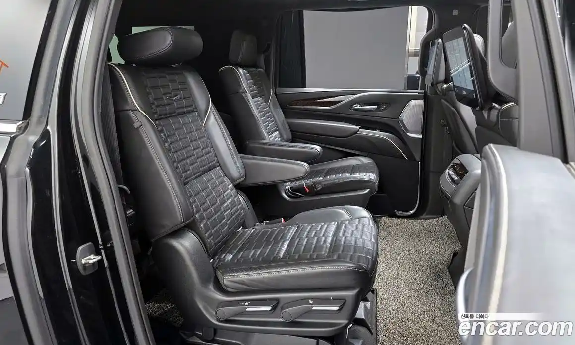 Cadillac Escalade 2021 6.2 гидро в Москве № 256427, фото 11