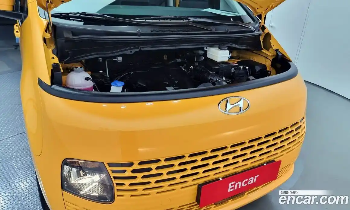 Hyundai Staria 2023 3.5 гидро в Москве № 87813, фото 6