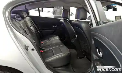 Renault SM3 2011 1.6 гидро в Москве № 107088, миниатюра 12