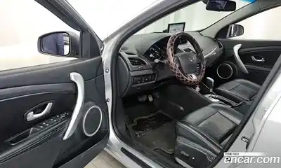 Renault SM3 2011 1.6 гидро в Москве № 107088, миниатюра 10