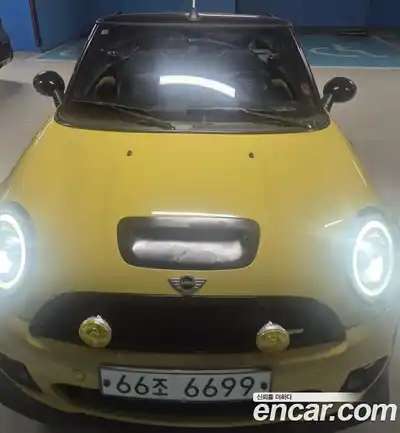 Mini Cooper Convertible 2009 1.6 гидро в Москве № 1197429, миниатюра 10