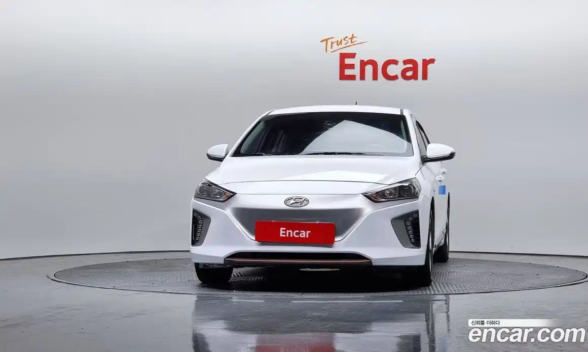 Hyundai Ioniq 2017 гидро в Москве № 125900, фото 3