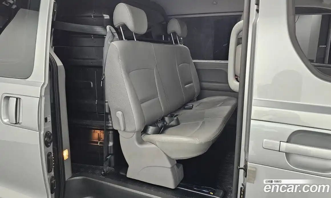 Hyundai Starex 2017 2.5 гидро в Москве № 126807, фото 12