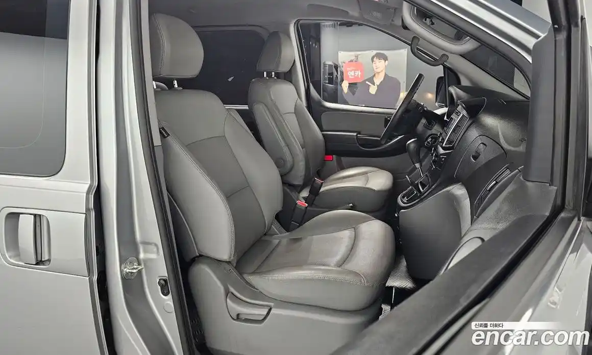 Hyundai Starex 2017 2.5 гидро в Москве № 126807, фото 10