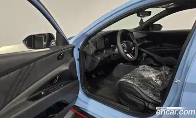 Hyundai Avante 2025 2.0 механика в Москве № 129654, миниатюра 10