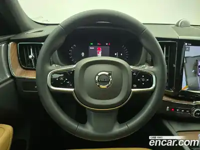 Volvo XC60 2023 2.0 гидро в Москве № 1422940, миниатюра 10