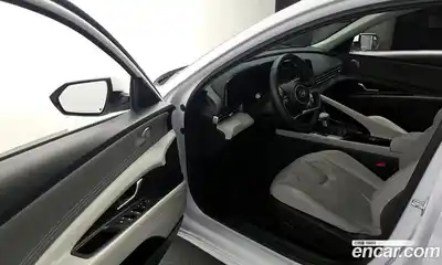 Hyundai Avante 2023 1.6 гидро в Москве № 1537631, миниатюра 10