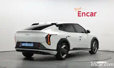 Kia EV4 2026 0.2 гидро в Москве № 1537789, миниатюра 2
