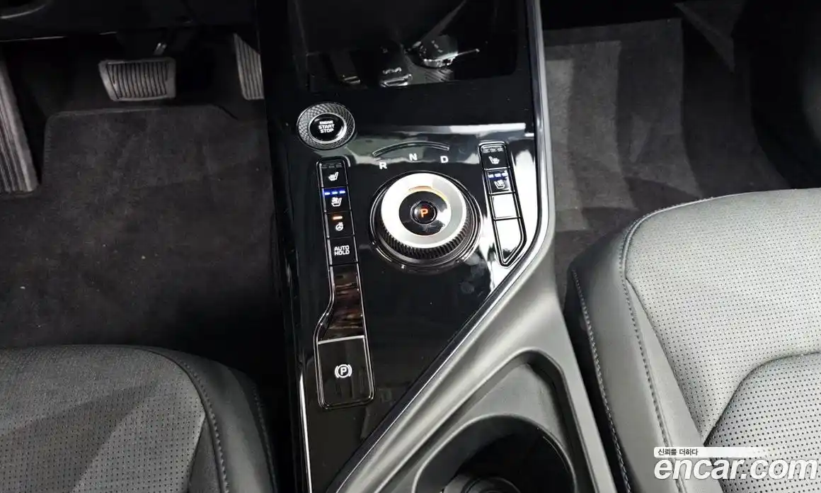 Kia Niro 2025 1.6 гидро в Москве № 1537837, фото 9