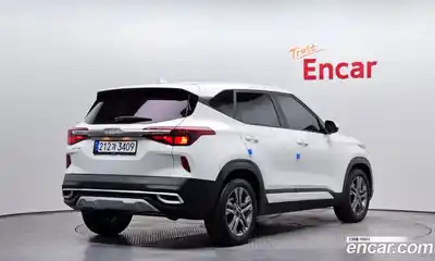 Kia Seltos 2022 1.6 гидро в Москве № 1538182, миниатюра 2