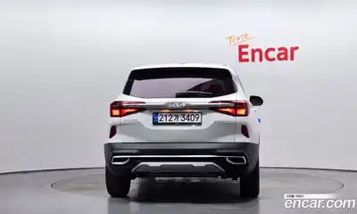 Kia Seltos 2022 1.6 гидро в Москве № 1538182, миниатюра 4