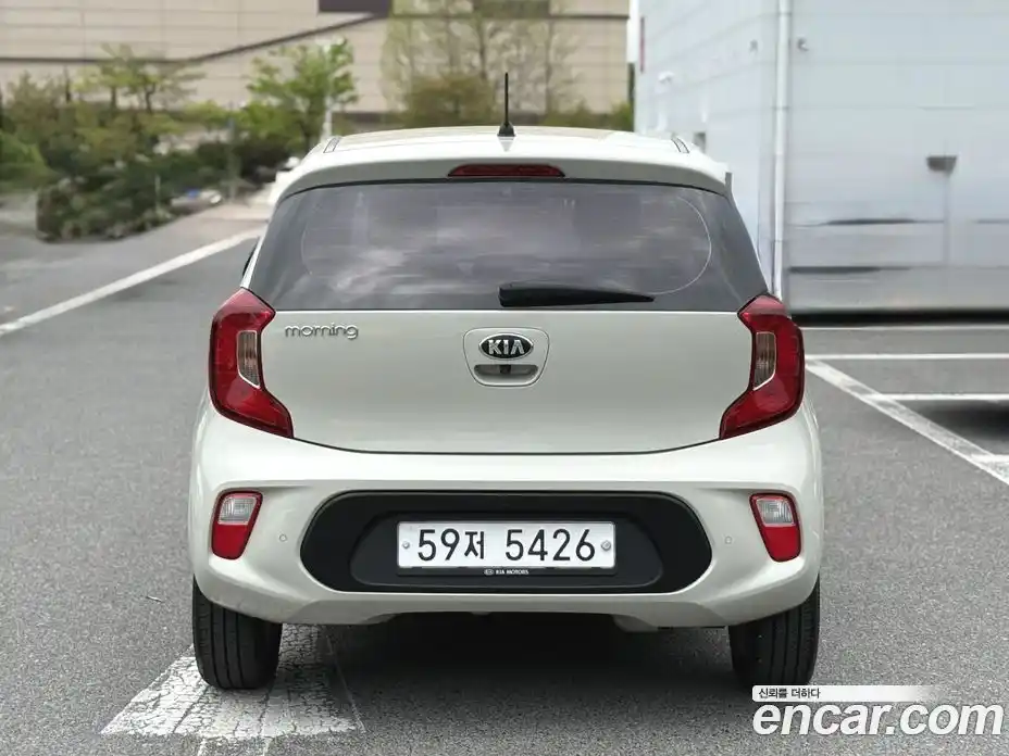 Kia Morning 2018 1.0 гидро в Москве № 1538523, фото 4