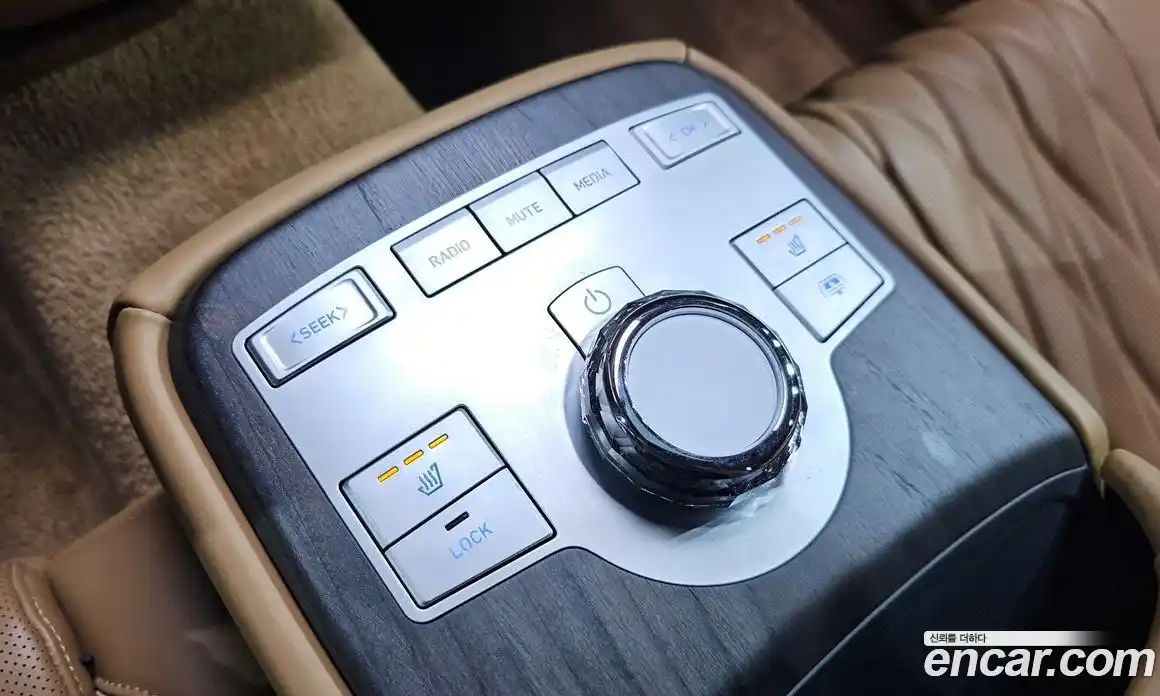 Genesis G80 2024 2.5 гидро в Москве, фото 19