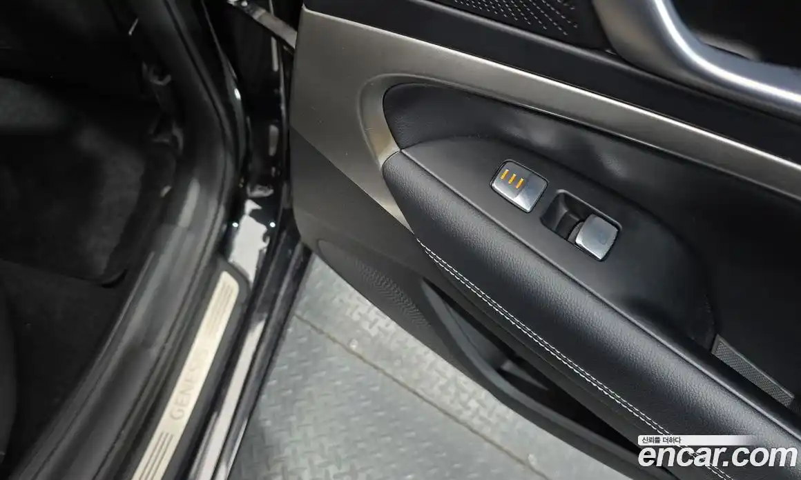 Genesis G70 2024 2.5 гидро в Москве № 1538896, фото 18