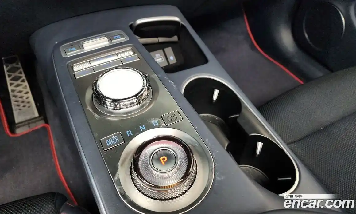 Genesis GV70 2022 2.5 гидро в Москве № 1538967, фото 9