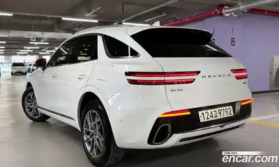 Genesis GV70 2023 2.5 гидро в Москве № 1539108, миниатюра 6
