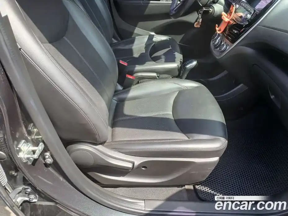 Chevrolet Spark 2017 1.0 гидро в Москве, фото 16