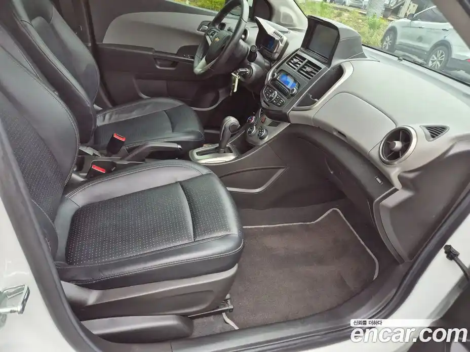 Chevrolet Aveo 2013 1.6 гидро в Москве № 1542528, фото 11