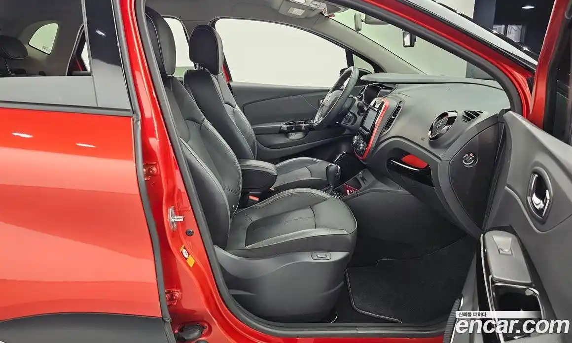 Renault QM3 2015 1.5 гидро в Москве № 1542962, фото 12