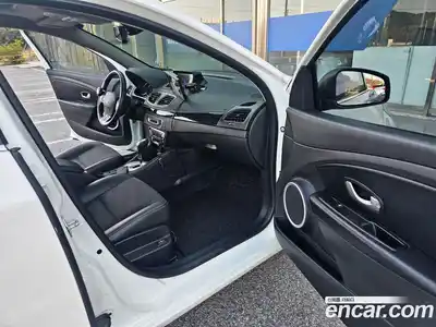 Renault SM3 2014 1.6 гидро в Москве № 1543907, миниатюра 11