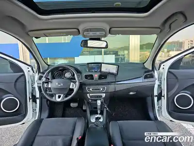 Renault SM3 2014 1.6 гидро в Москве № 1543907, миниатюра 8