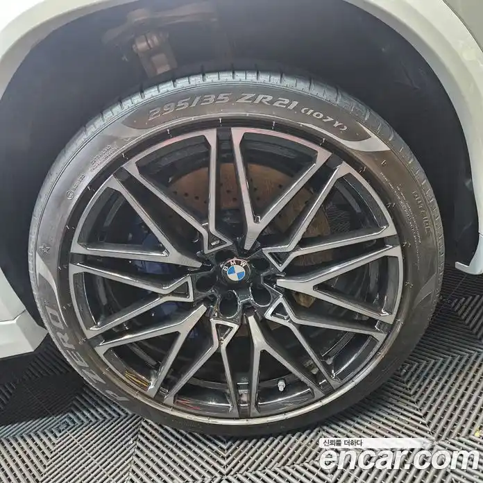 BMW X6M 2024 4.4 гидро в Москве № 1544119, фото 6