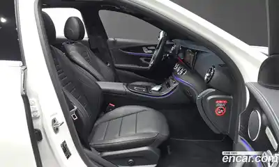 Mercedes-Benz E-Class 2023 2.0 гидро в Москве № 1544753, миниатюра 10