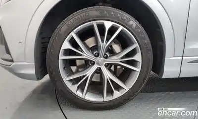 Audi Q8 2020 3.0 гидро в Москве № 1546334, миниатюра 5