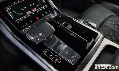 Audi Q8 2020 3.0 гидро в Москве № 1546334, миниатюра 9