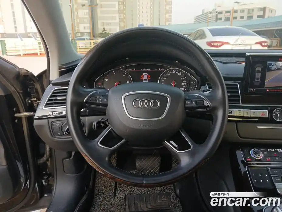 Audi A8 2014 3.0 гидро в Москве № 1546639, фото 13