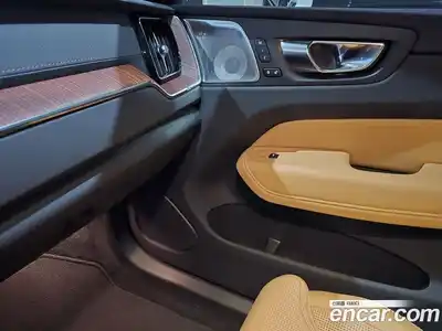 Volvo XC60 2025 2.0 гидро в Москве № 1546750, миниатюра 8