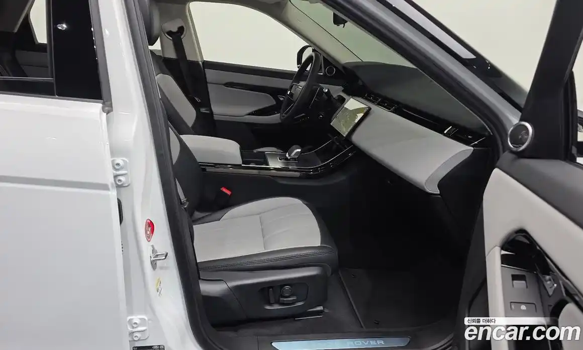 Land Rover Range-Rover Evoque 2025 2.0 гидро в Москве № 1547492, фото 3