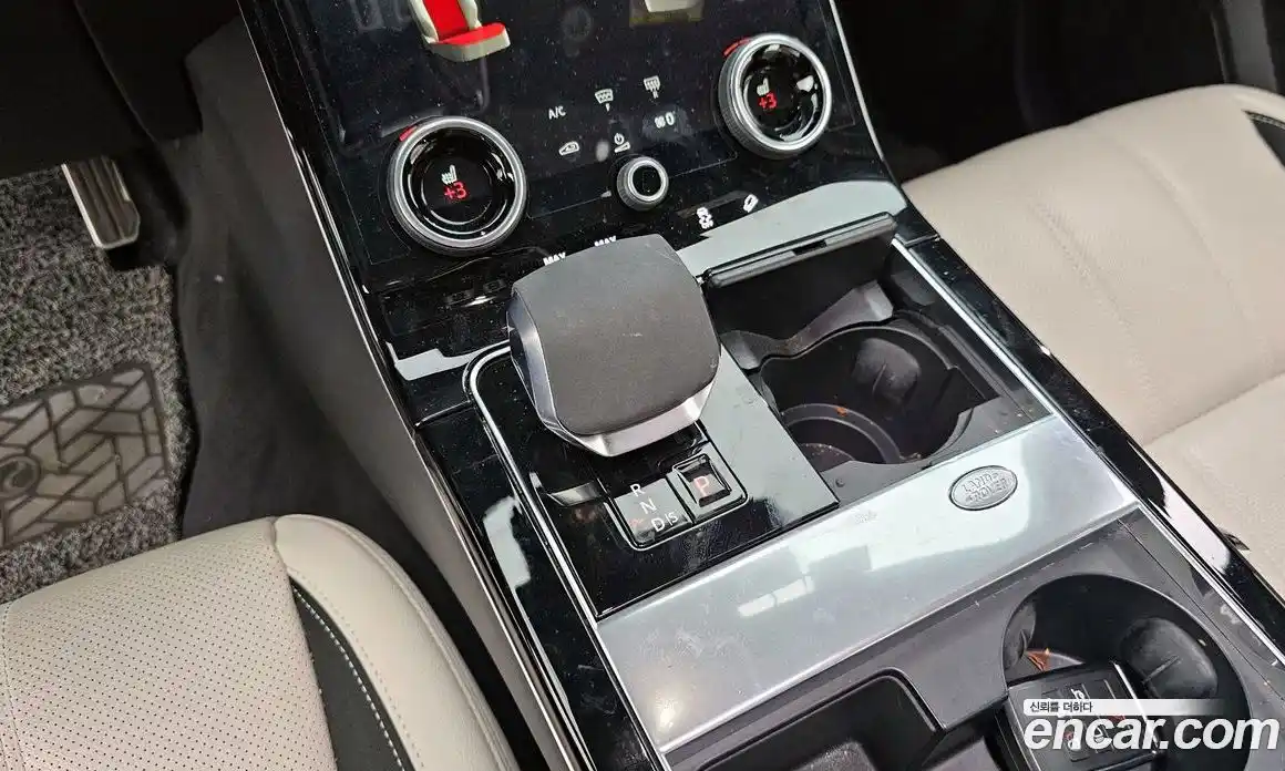 Land Rover Range-Rover Velar 2023 2.0 гидро в Москве № 1547508, фото 9