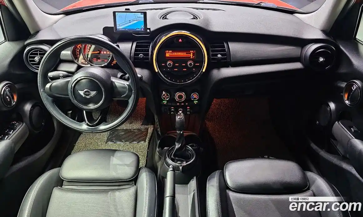Mini Cooper 2015 1.5 гидро в Москве № 1548295, фото 7