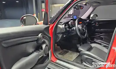 Mini Cooper 2015 1.5 гидро в Москве № 1548295, миниатюра 10